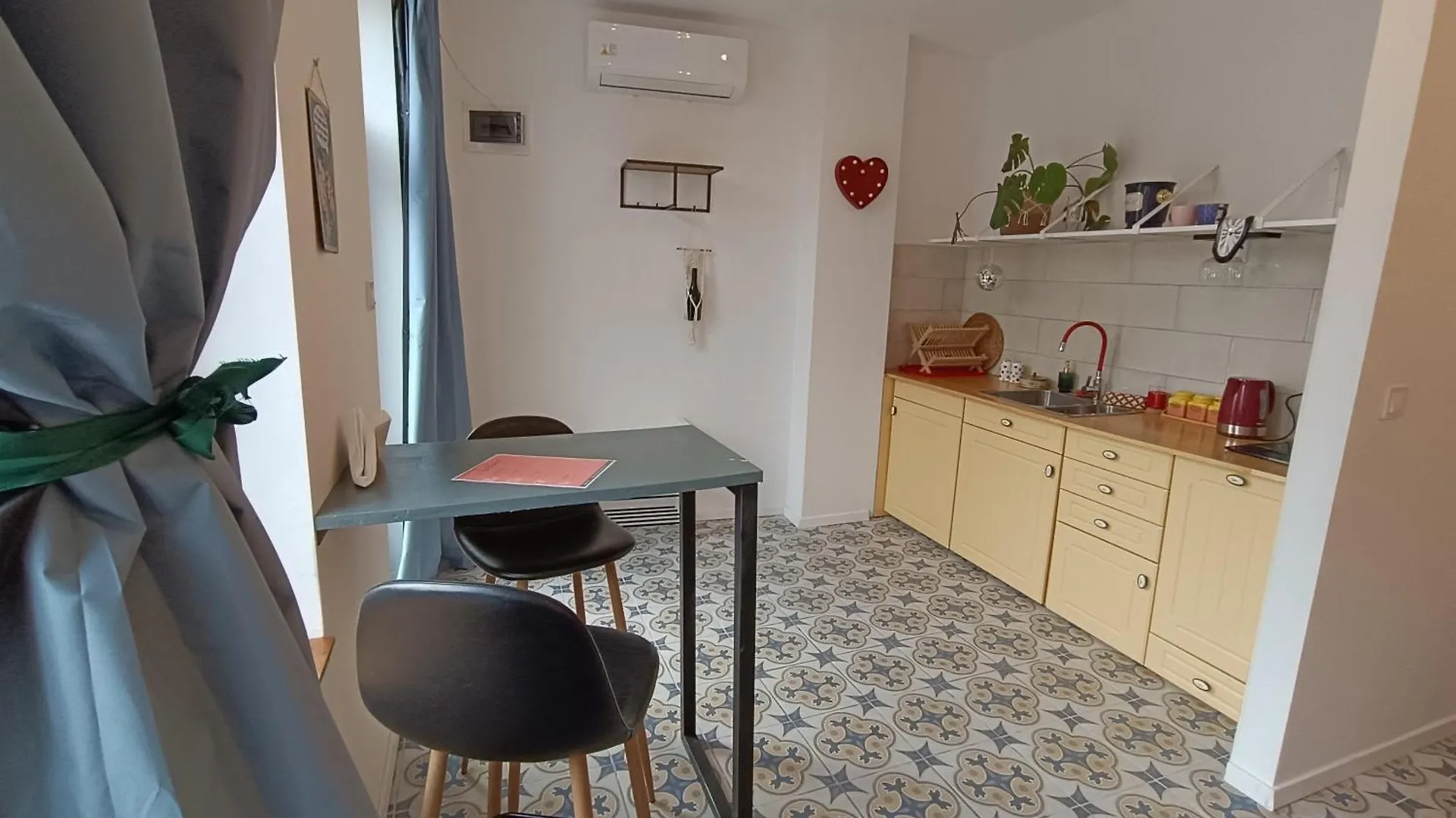 Porta Red Apartment Budapest 0*,